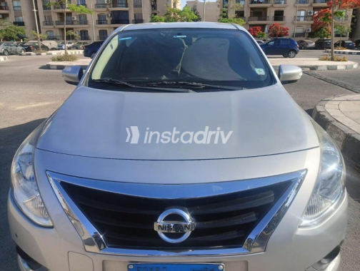 Nissan Sunny 2022 Silver Automatic Used for Sale in Cairo - 4