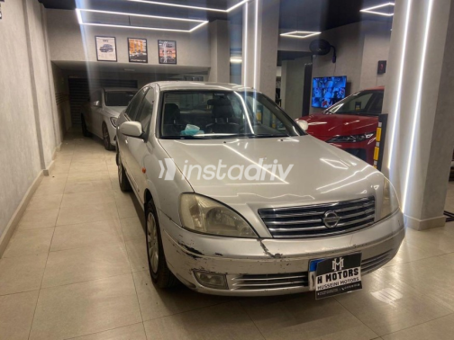Nissan Sunny 2011 Gold Automatic Used for Sale in Sheraton - 4