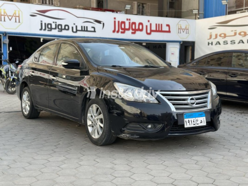 Nissan Sentra 2015 Black Automatic Used for Sale in Nasr city - 3