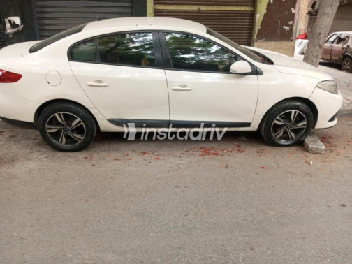 Renault Fluence 2014 Beige Automatic Used for Sale in Cairo - 2