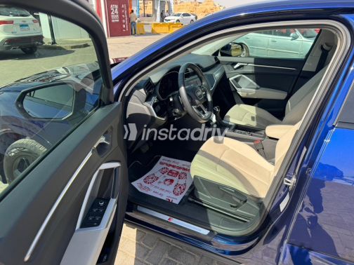 Audi Q3 2023 White Automatic Used for Sale in Cairo - 4