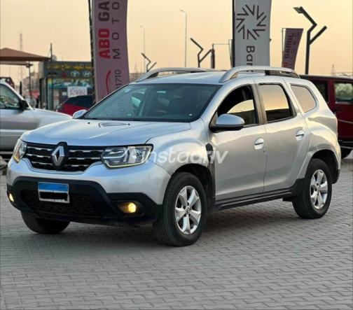 Renault Duster 2019 Silver Automatic Used for Sale in Cairo - 2