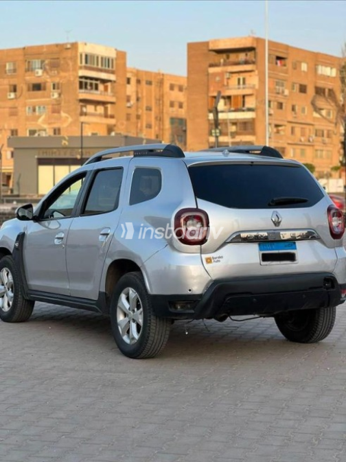 Renault Duster 2019 Silver Automatic Used for Sale in Cairo - 7