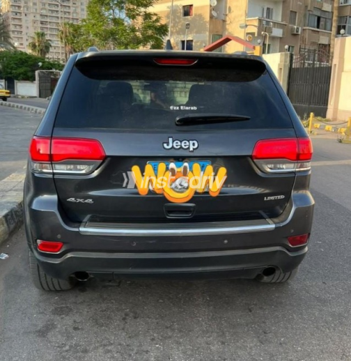 Jeep Grand Cherokee 2017 White Automatic Used for Sale in Greater Cairo ( Cairo + Giza) - 4