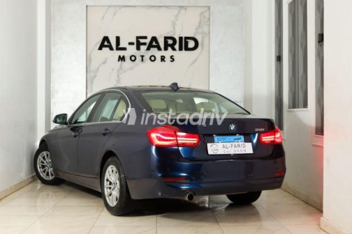 BMW 318 2017 Dark Blue Automatic Used for Sale in Alexandria - 7