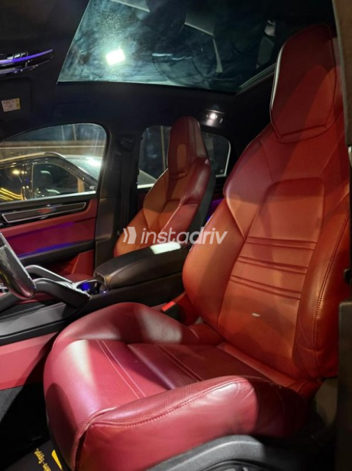 Porsche Cayenne S 2022 Gray Automatic Used for Sale in Cairo - 5