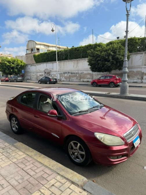 اسبيرانزا M11 2011 أحمر غامق يدوي مستعملة للبيع في الإسكندرية - 2