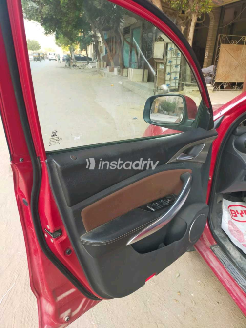 Byd S5 2020 Red Automatic Used for Sale in Helwan - 5
