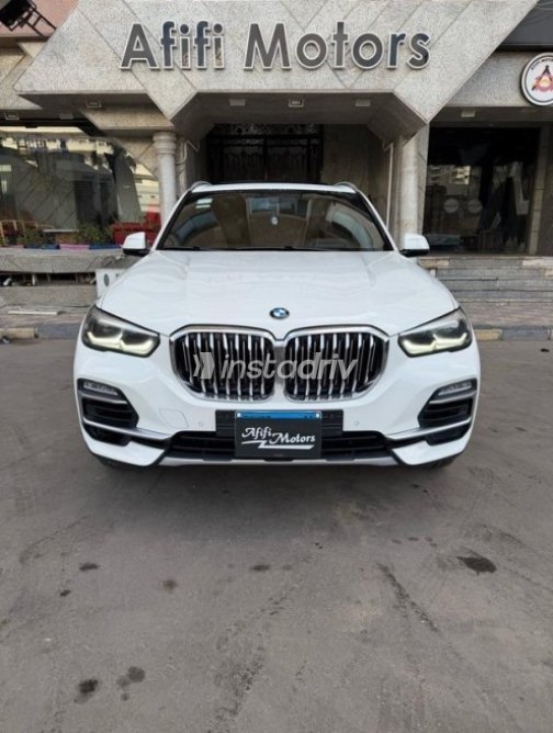 بي ام دبليو X5 2020 أبيض أوتوماتيك مستعملة للبيع في القاهرة - 1