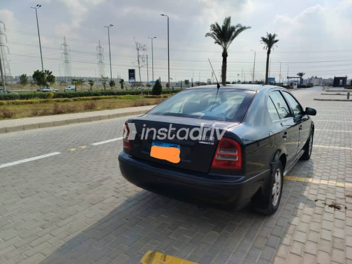 Skoda Octavia 2002 Black Automatic Used for Sale in Giza - 4