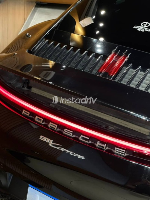 Porsche Carrera 2020 Black Automatic Used for Sale in Sheraton - 6