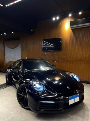 Porsche Carrera 2020 Black Automatic Used for Sale in Sheraton