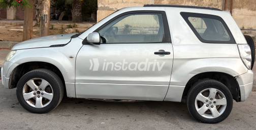 سوزوكى فيتارا 2006 فضي يدوي مستعملة للبيع في الجيزة - 2