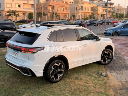 Volkswagen Tiguan 2024 White Automatic Used for Sale in Sheikh Zayed City - 7