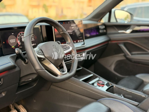 Volkswagen Tiguan 2024 White Automatic Used for Sale in Sheikh Zayed City - 10