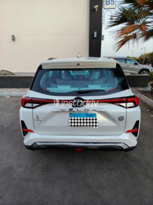 Toyota Veloz 2023 White Automatic Used for Sale in Hurghada - 1