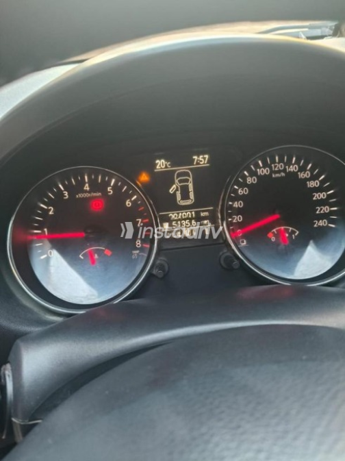 Nissan Qashqai 2014 Red Automatic Used for Sale in Pyramids Gardens - 3