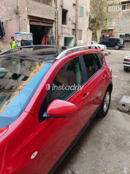 Nissan Qashqai 2014 Red Automatic Used for Sale in Pyramids Gardens - 4