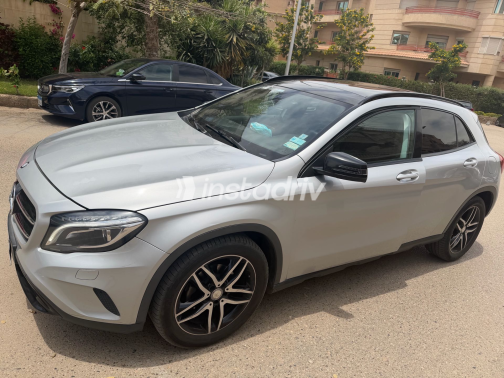 Mercedes GLA 200 2016 Silver Automatic Used for Sale in Cairo - 3