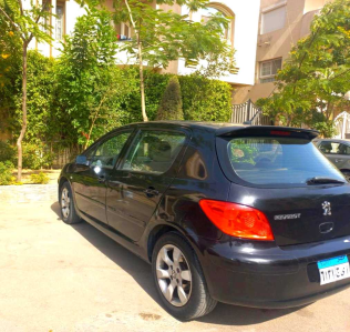 بيجو 307 2006 أسود أوتوماتيك مستعملة للبيع في القاهرة