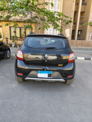 Renault Sandero Step Way 2015 Black Manual Used for Sale in Giza