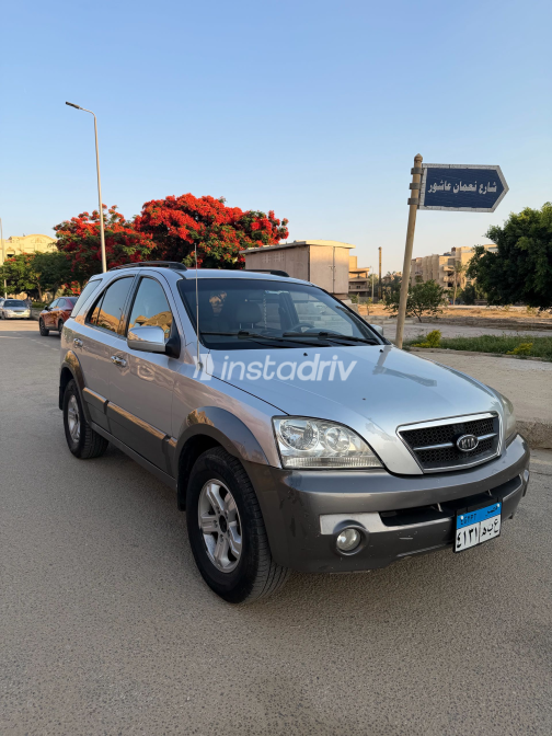 كيا سورينتو 2006 فضي أوتوماتيك مستعملة للبيع في مدينة نصر - 5