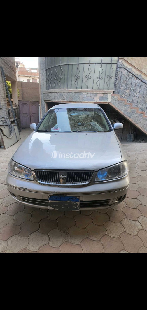 Nissan Sunny 2005 Silver Automatic Used for Sale in Monufia - 3