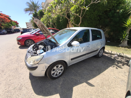 Hyundai Getz 2011 Silver Automatic Used for Sale in Cairo - 5