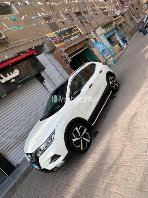 Nissan Qashqai 2019 White Automatic Used for Sale in Greater Cairo ( Cairo + Giza) - 1