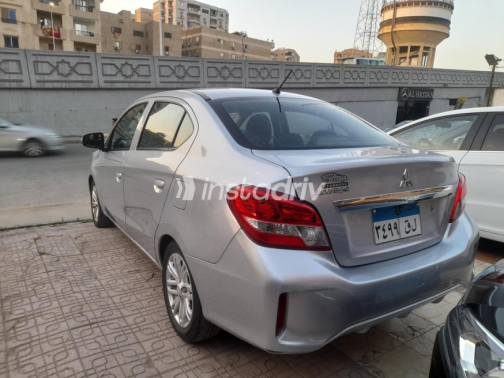 Mitsubishi Attrage 2023 Silver Automatic Used for Sale in Nasr city - 4
