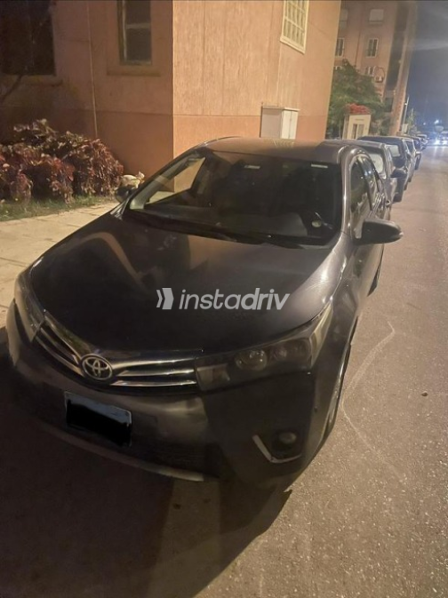 Toyota Corolla 2016 Dark Gray Automatic Used for Sale in Greater Cairo ( Cairo + Giza) - 1