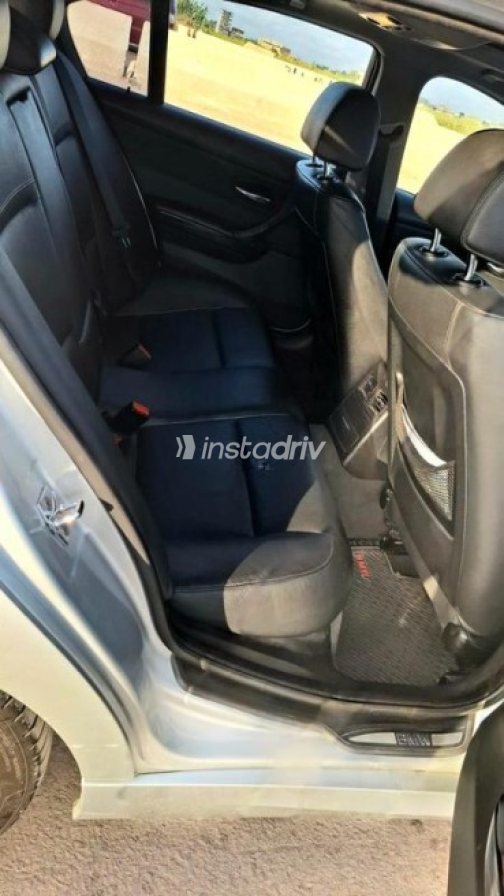 BMW 330 2010 Silver Automatic Used for Sale in Alexandria - 8