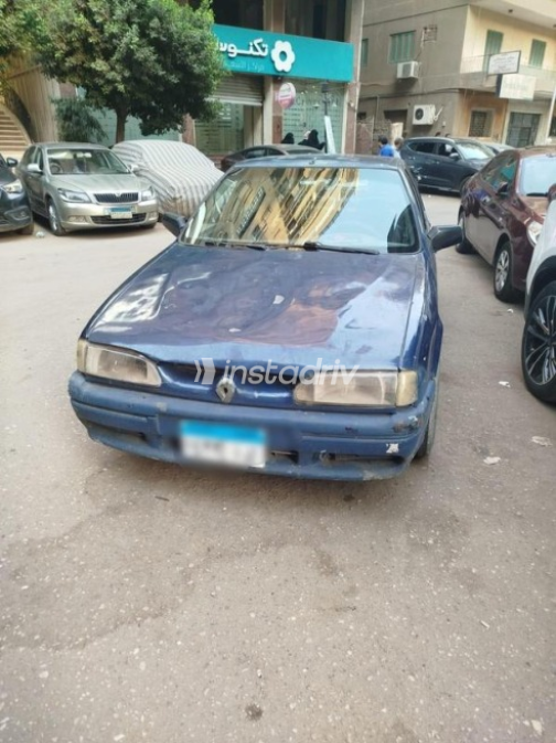 رينو رينبو 2000 أزرق غامق يدوي مستعملة للبيع في القاهرة الكبرى ( القاهرة - الجيزة) - 2