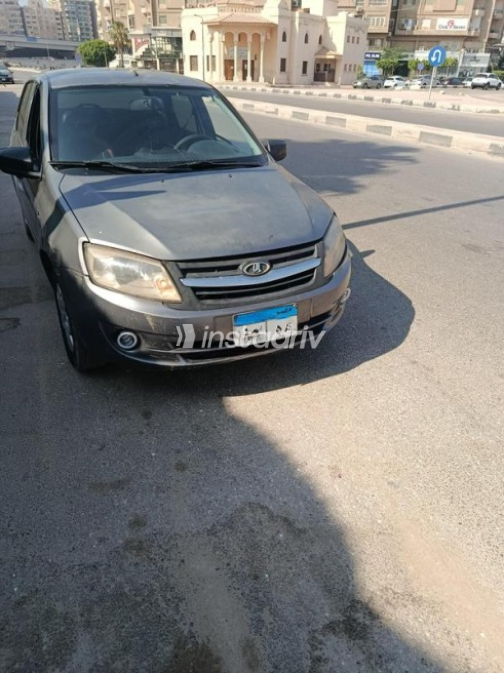 Lada Granta 2016 Gray Manual Used for Sale in Nasr city - 4