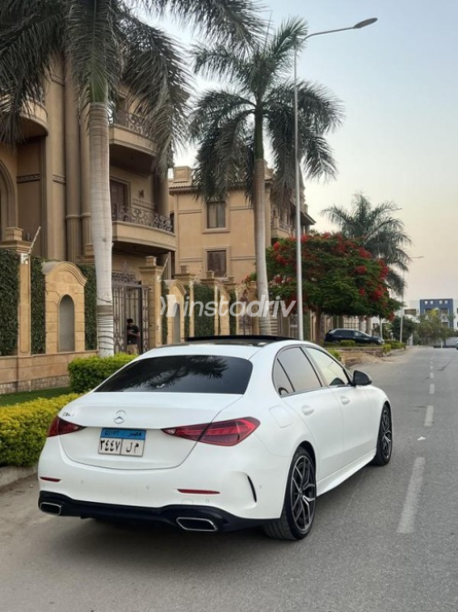 Mercedes C 200 2023 White Automatic Used for Sale in Sheikh Zayed City - 5