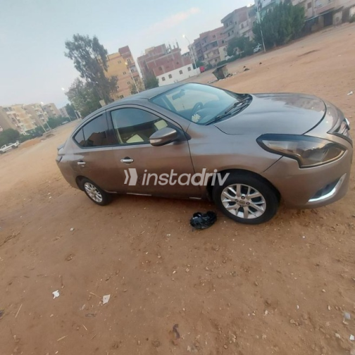 Nissan Sunny 2016 Bronze Automatic Used for Sale in 10th of Ramadan - 4