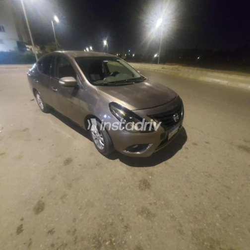 Nissan Sunny 2016 Bronze Automatic Used for Sale in 10th of Ramadan - 9