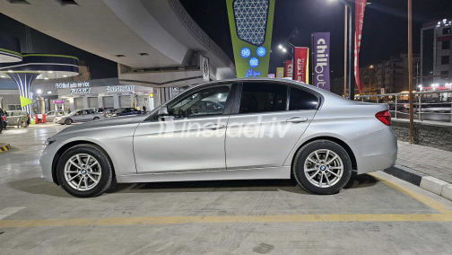 BMW 318 2019 Silver Automatic Used for Sale in Cairo - 5