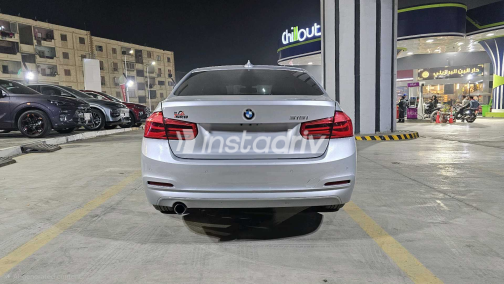 BMW 318 2019 Silver Automatic Used for Sale in Cairo - 6