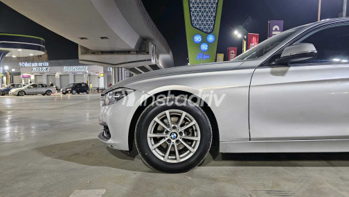 BMW 318 2019 Silver Automatic Used for Sale in Cairo - 9