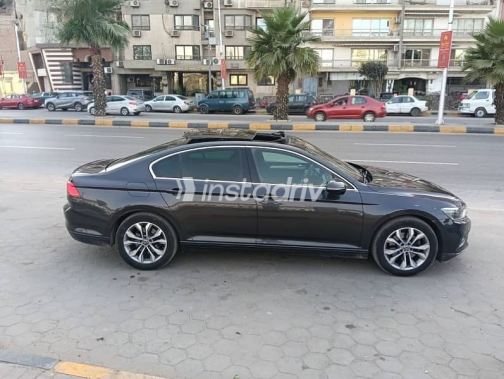 Volkswagen Passat 2021 Black Automatic Used for Sale in Giza - 4