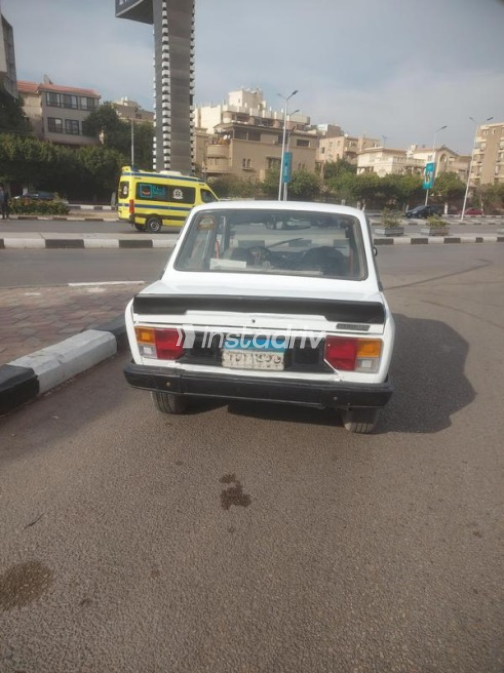 Fiat 128 1977 White Manual Used for Sale in Cairo - 1