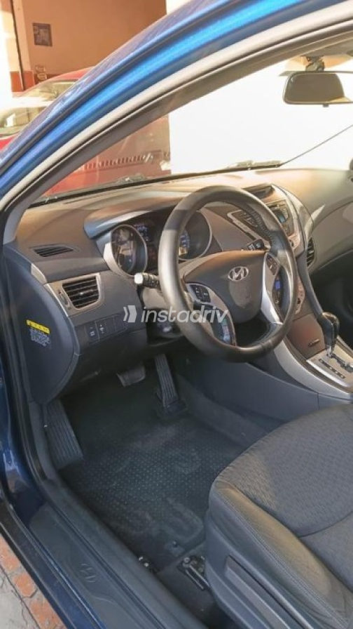 Hyundai Avante 2012 Blue Automatic Used for Sale in Gharbia - 4