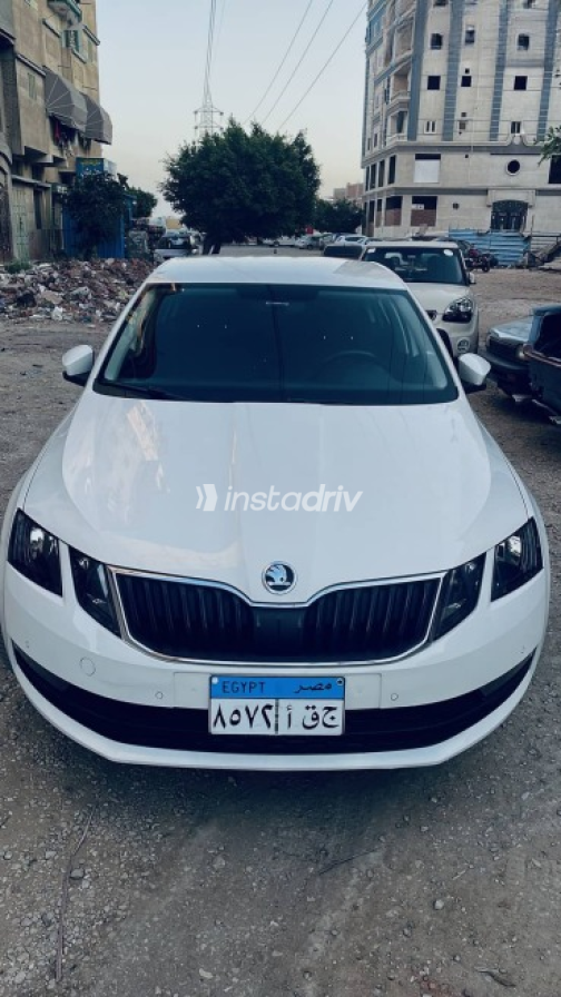 سكودا اوكتافيا 2020 أبيض أوتوماتيك مستعملة للبيع في القاهرة الكبرى ( القاهرة - الجيزة) - 1
