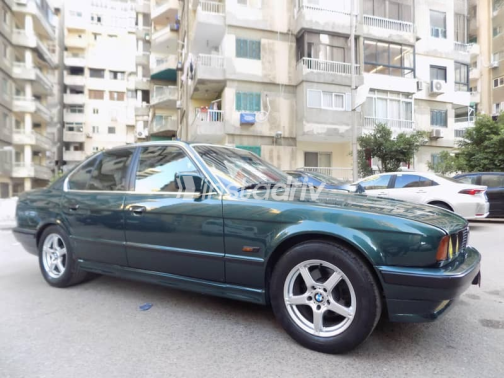 بي ام دبليو 520 1990 أخضر يدوي مستعملة للبيع في الإسكندرية - 2