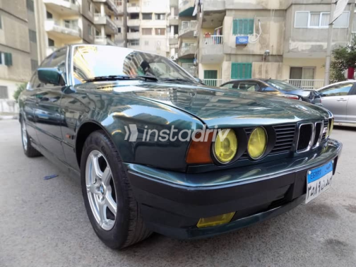 بي ام دبليو 520 1990 أخضر يدوي مستعملة للبيع في الإسكندرية - 3