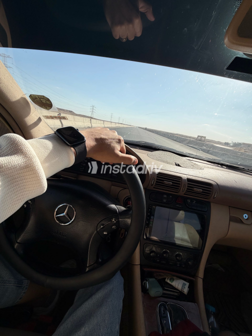 Mercedes C 180 2001 White Automatic Used for Sale in Cairo - 5