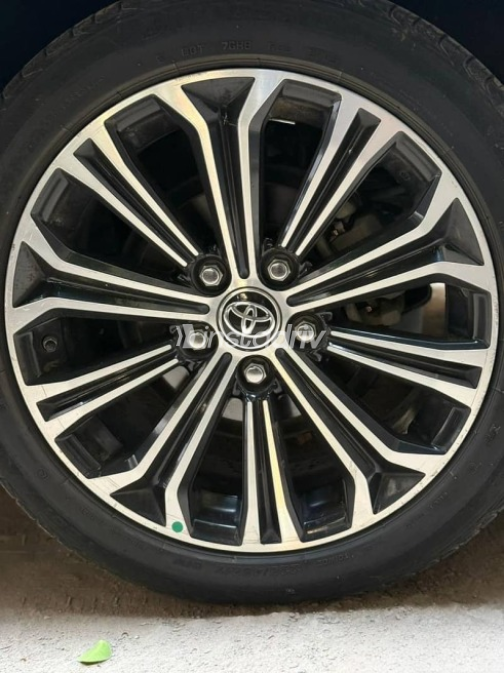 Toyota Corolla 2021 White Automatic Used for Sale in Mohandessin - 4