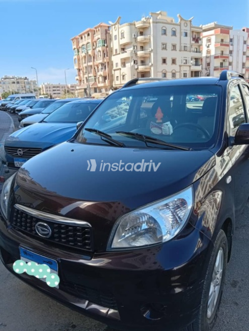 Daihatsu Terios 2015 Burgundy Automatic Used for Sale in Alexandria - 1
