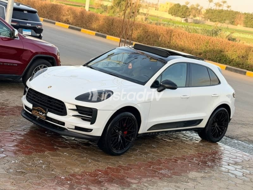 Porsche Macan 2020 White Automatic Used for Sale in Giza - 3
